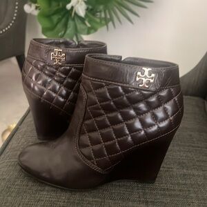 Brown Leather TB ankle boots